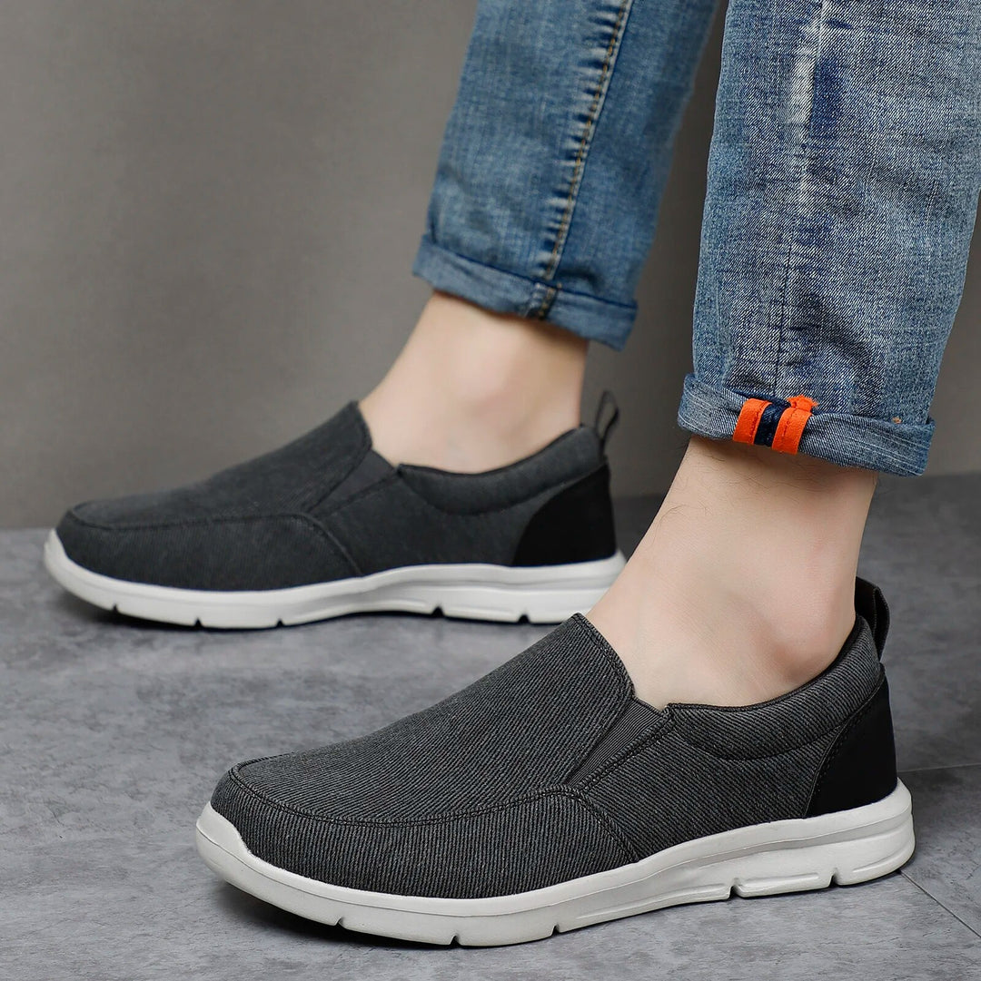 Aiden Slip-Ons Sneakers